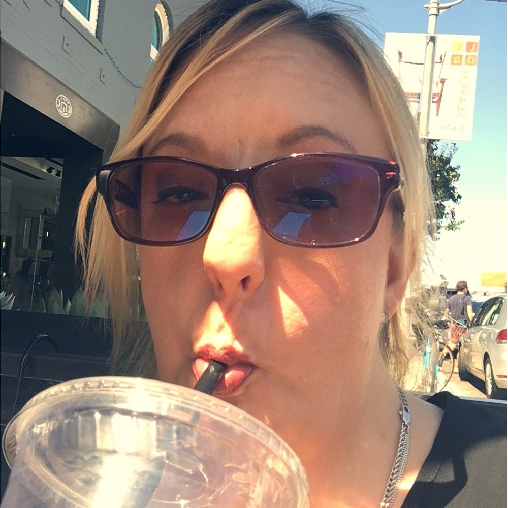 Meet your Posher, Shelly